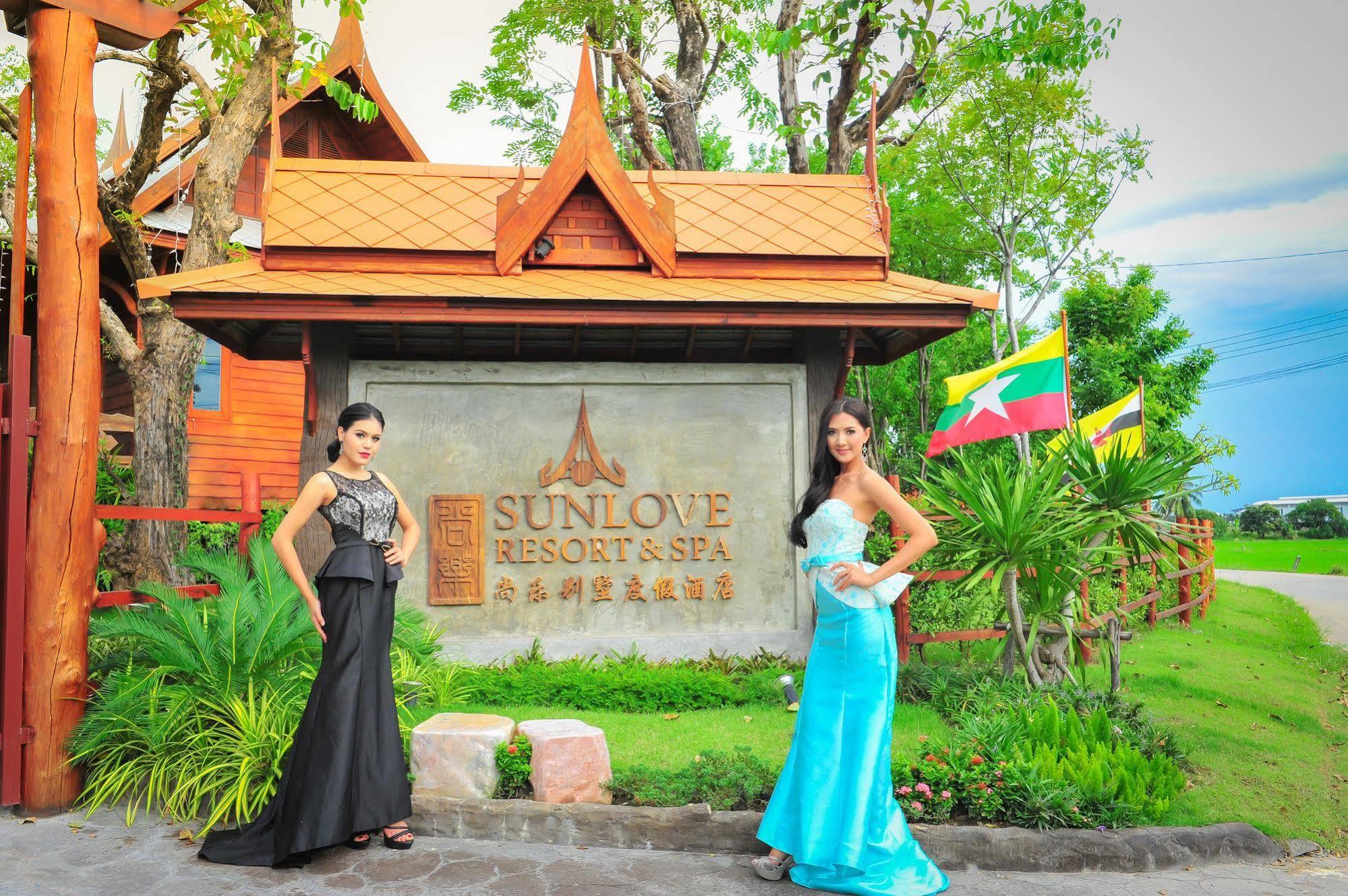 Sunlove Resort And Spa - Grand View Nakhon Pathom Dış mekan fotoğraf