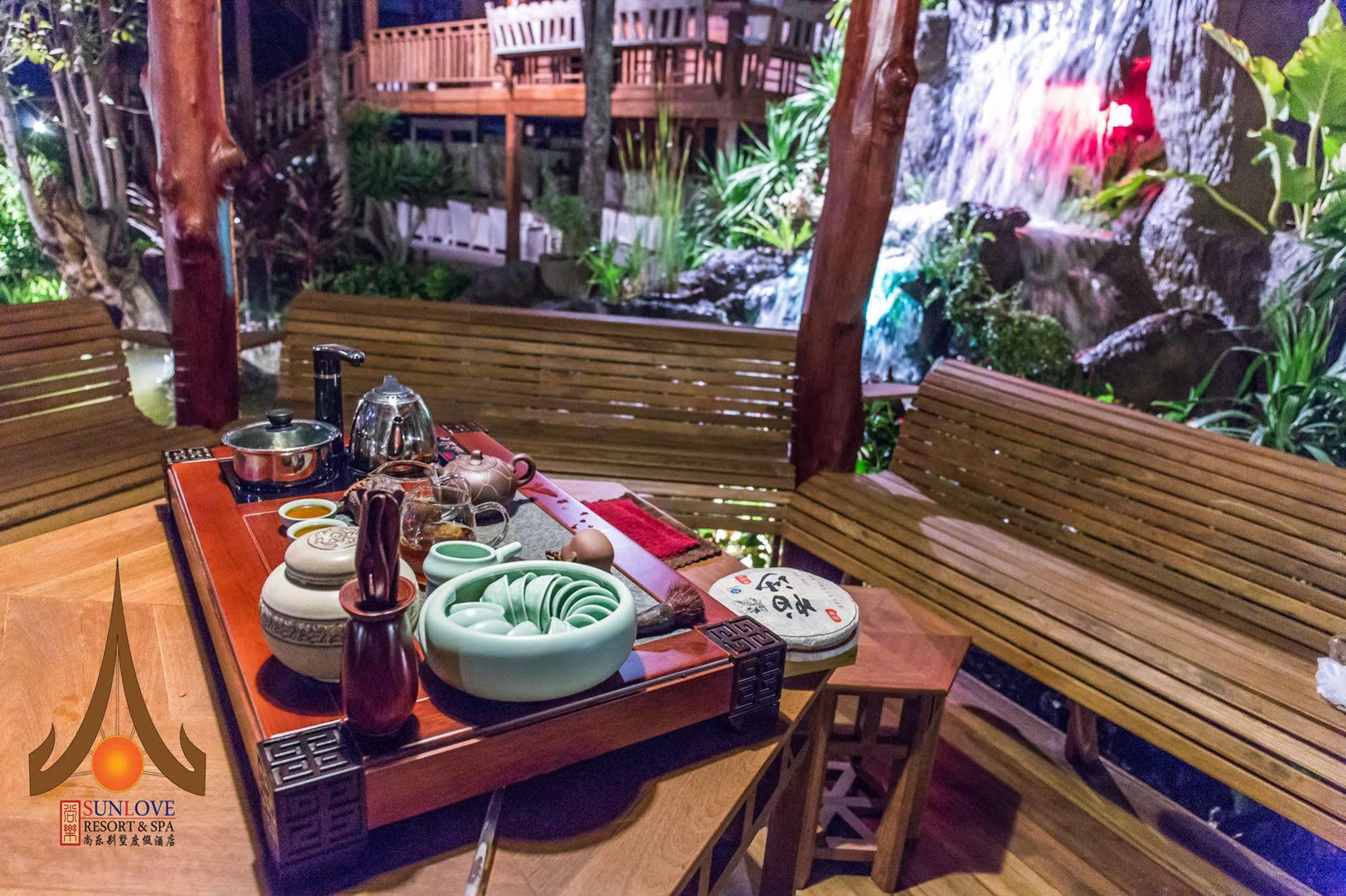 Sunlove Resort And Spa - Grand View Nakhon Pathom Dış mekan fotoğraf