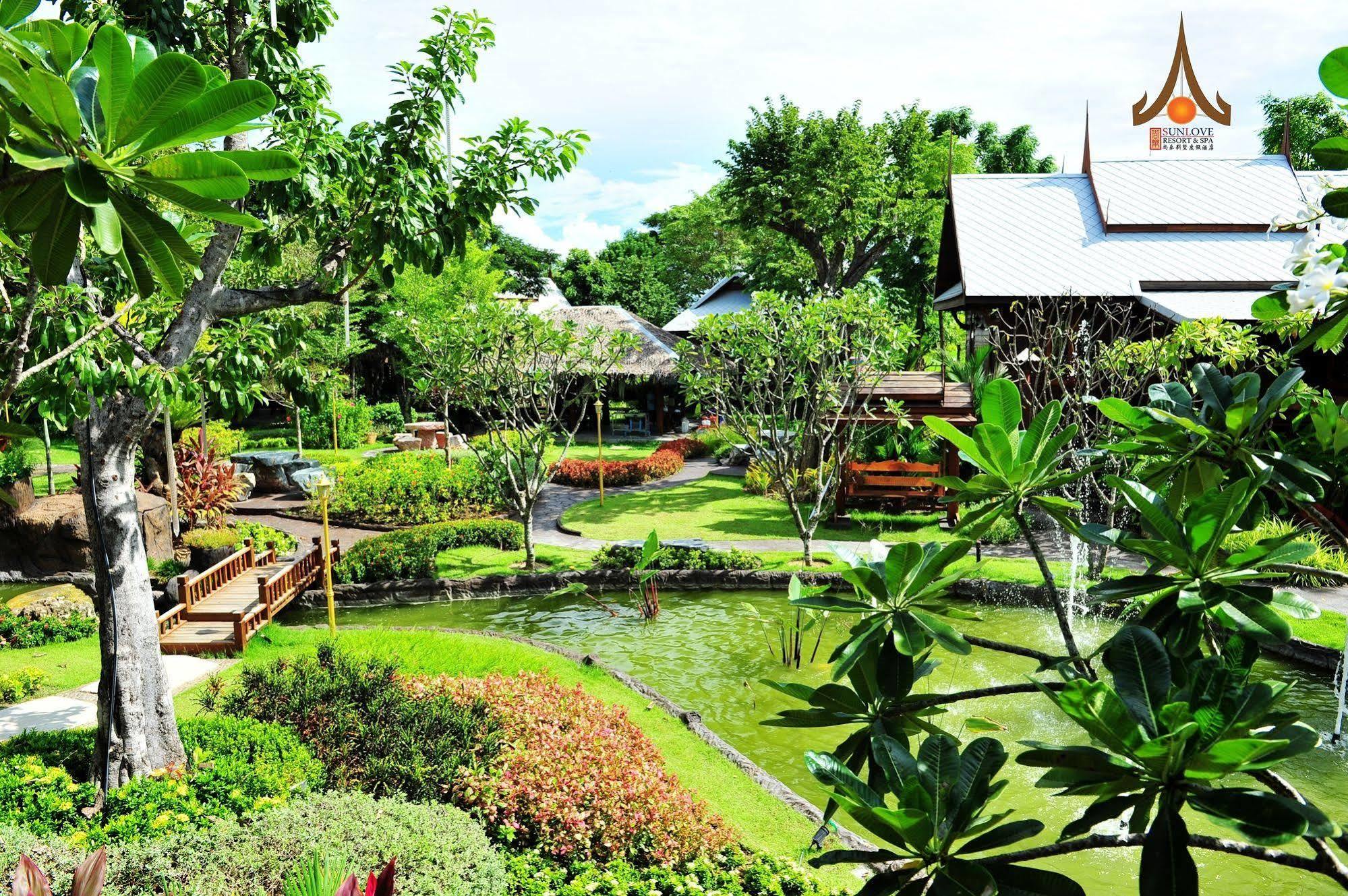 Sunlove Resort And Spa - Grand View Nakhon Pathom Dış mekan fotoğraf